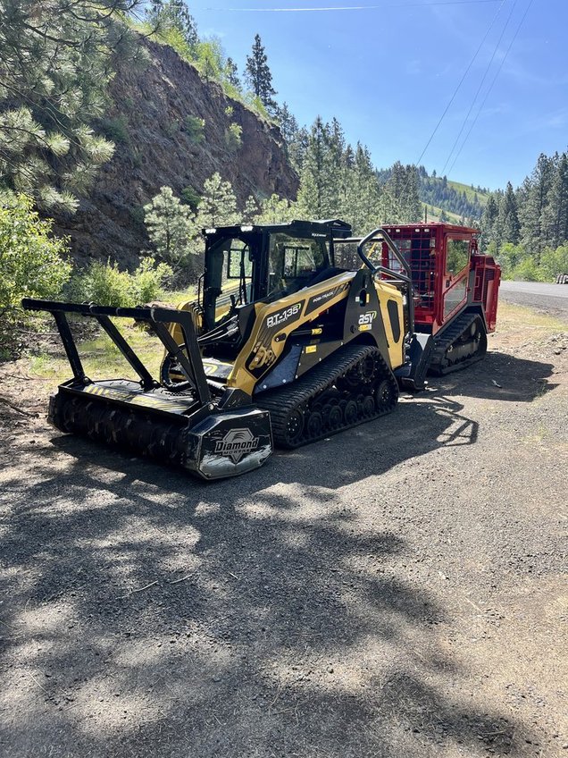 j-olHZx4QomyYtCKy2dRBA